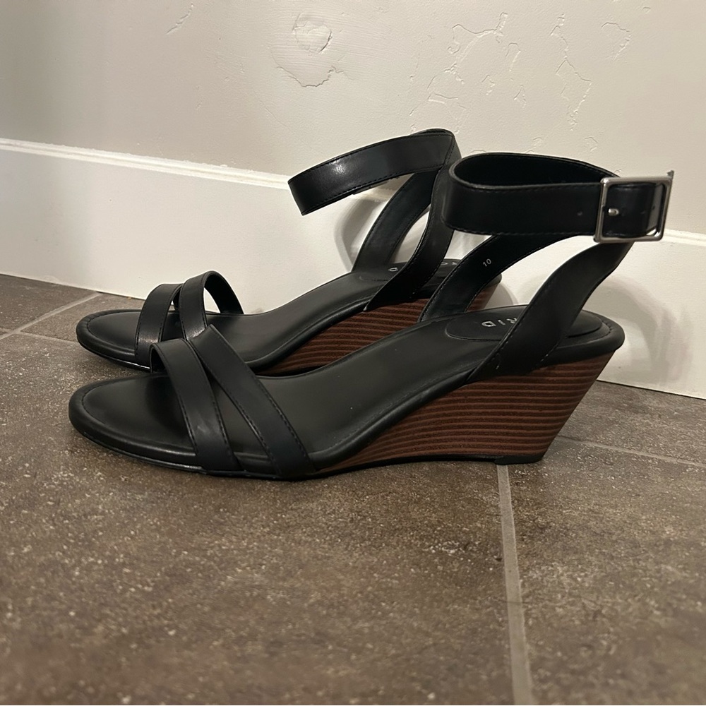 Wide width ankle strap wedges